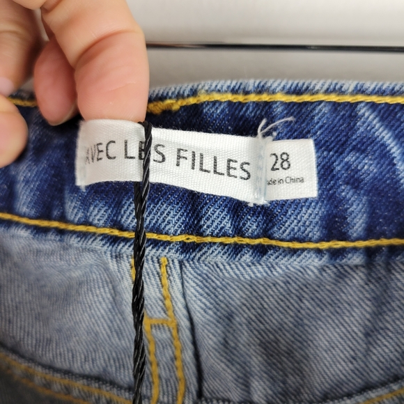 New Avec Les Filles  High Waist Distressed Straight Leg Split Hem Raw Hem Jeans - Picture 8 of 13